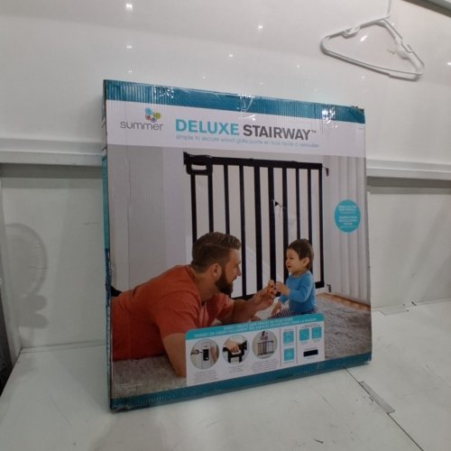 SUMMER INFANT STYLISH & SECURE DELUXE WOOD STAIRWAY SAFETY GATE - 32" X 30" TO 48" - BLACK (MODEL: 33433A) image 4