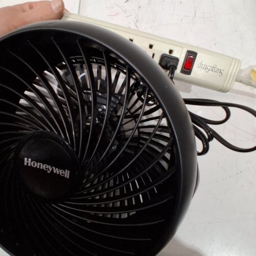 HONEYWELL TURBO FORCE POWER+ FAN WITH 90° PIVOT - 10" - BLACK (MODEL: HT900C) image 2