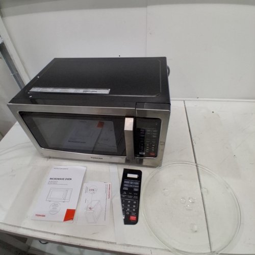 TOSHIBA COMPACT COUNTERTOP MICROWAVE OVEN - 1.2CU.FT - 1500W - STAINLESS STEEL (MODEL: ML-EM31P(SS)/CA) image 4