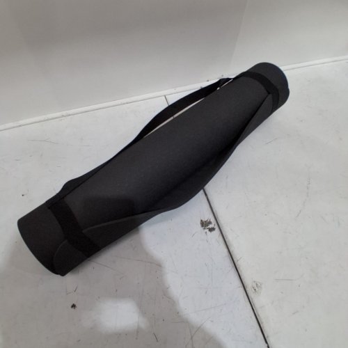AMAZON BASICS 1/4" THICK TPE EXERCISE YOGA MAT WITH CARRYING STRAP - 72" X 24" - BLACK (MODEL: TPE-B001-04) image 2