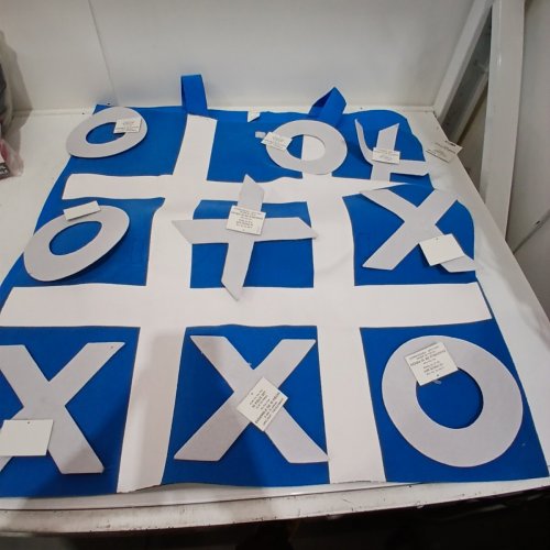 ADULT UNISEX TIC TAC TOE GAME SET COSTUME - BLUE / WHITE image 2