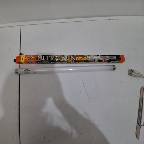 ZOO MED ULTRA SUN TRICHROMATIC SUPER DAYLIGHT FLUORESCENT BULB T8 - 15W - 6500K - 18" image 3