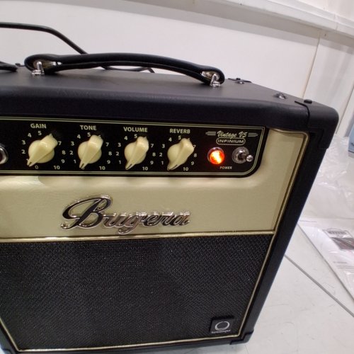 BUGERA V5 INFINIUM TUBE GUITAR AMPLIFIER COMBO - 5W MAX - BLACK/CREAM image 2