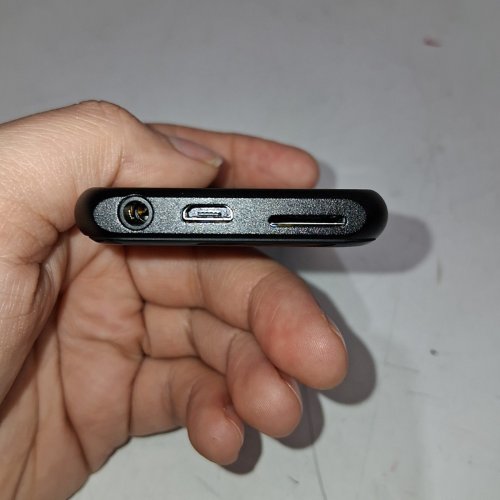 PROFESSIONAL DIGITAL VOICE RECORDER - 8GB - BLACK image 4