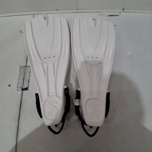 1PR ADULTS UNISEX SCUBAPRO GO TRAVEL DIVING FIN FOR SNORKELING AND SWIMMING WITH OPEN HEAL STRAP - MEDIUM-LARGE - WHITE image 3