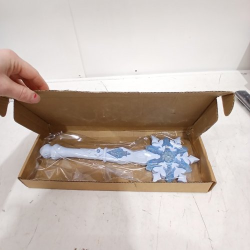 LIGHT-UP SNOWFLAKE WAND - BLUE AND WHITE image 2
