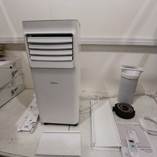 MIDEA PORTABLE AIR CONDITIONER WITH COMPACT INDOOR COOLING UNIT WITH REMOTE CONTROL, EASY-ROLL CASTERS, 3-IN-1 COOLING, FAN AND DEHUMIDIFIER MODES - 5,000 BTU - WHITE (MODEL:MPA05RWWCM) image 4