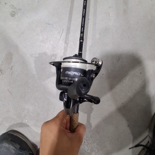 BASS PRO SHOPS MICRO LITE ELITE SPINNING COMBO - 6.6FT - POWER LIGHT (MODEL: MXL1066LS) image 3