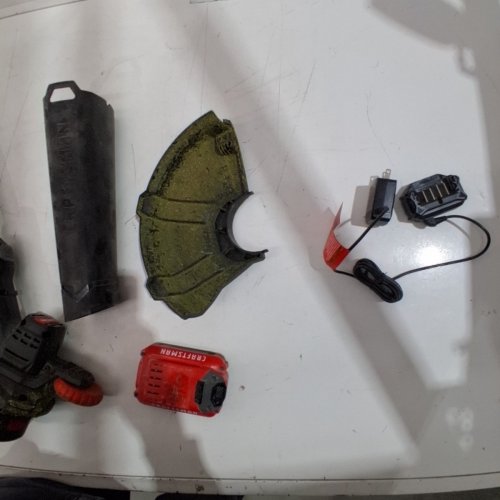 CRAFTSMAN 20V MAX CORDLESS HARD SURFACE BLOWER **TOOL ONLY** - RED/BLACK (MODEL: CMCBL710) image 3