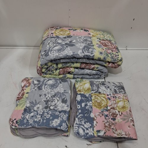 3PC GREENLAND HOME EMMA VINTAGE PATCHWORK PRINT QUILT SET - QUEEN image 2