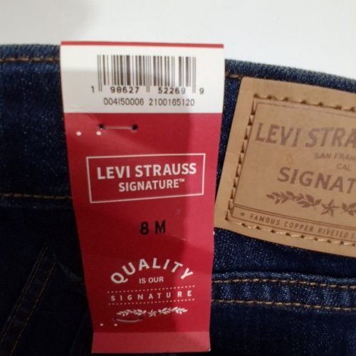 WOMEN'S SIGNATURE LEVI STRAUSS SIMPLE STRETCH MID RISE BOOT CUT JEANS - 8M - DARK BLUE image 2