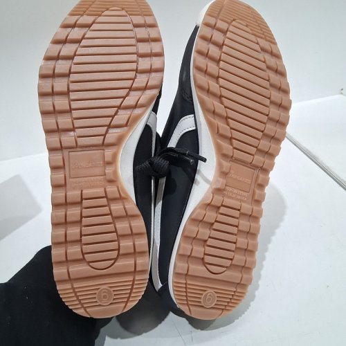 WOMEN'S NO BOUNDARIES CASUAL LACE-UP SHOES - SIZE 6 - BLACK/WHITE image 5