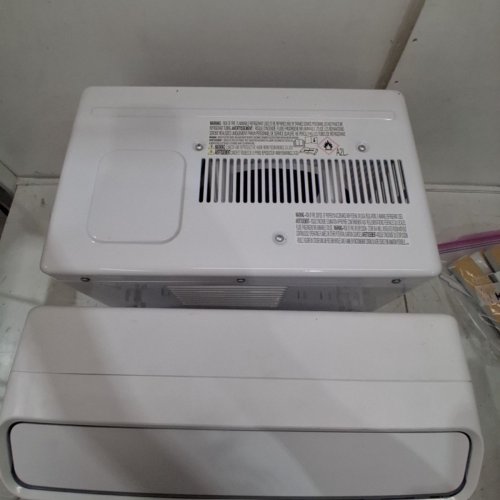 MIDEA U-SHAPED SMART INVERTER WINDOW AIR CONDITIONER - 8,000 BTU - WHITE (MODEL: MAW08V1QWT) image 4