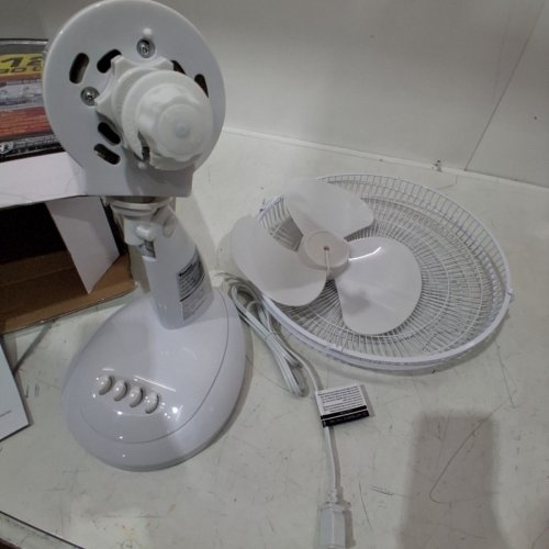 TOOLTECH 3-SPEED OSCILLATING DESK FAN - 12"D - WHITE (MODEL: 100075) image 3