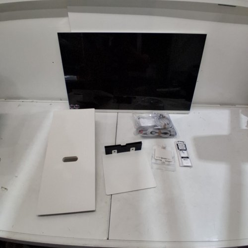SAMSUNG M8 SERIES 32" SMART MONITOR WITH SMART TV APPS, SLIMFIT CAMERA, AND SAMSUNG VISION AI - 4K UHD AI UPSCALING - WHITE (MODEL: S32FM801UN) image 13
