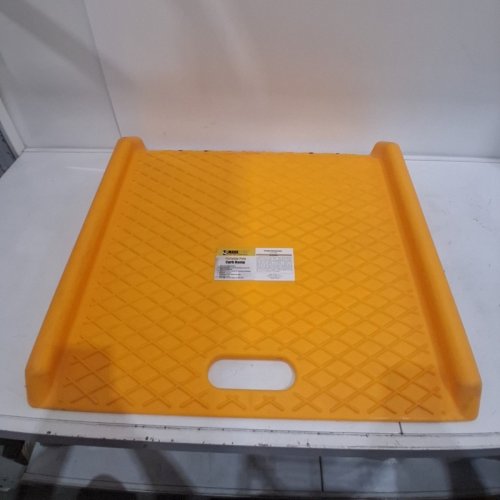 MAXXHAUL HEAVY DUTY CURB RAMP PORTABLE POLY THRESHOLD LOADING RAMP - 1000LBS WEIGHT CAPACITY - YELLOW (MODEL: 50962) image 2