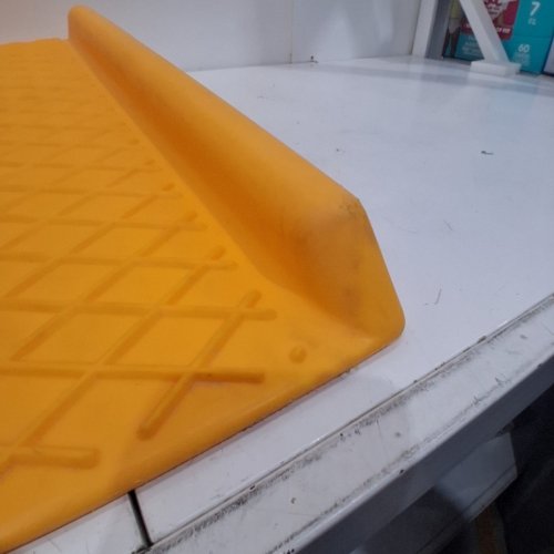 MAXXHAUL HEAVY DUTY CURB RAMP PORTABLE POLY THRESHOLD LOADING RAMP - 1000LBS WEIGHT CAPACITY - YELLOW (MODEL: 50962) image 3