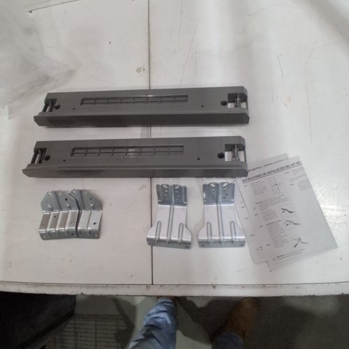 SAMSUNG WASHER STACKING KIT COMPATIBLE FOR SAMSUNG WASHER & DRYER KIT, 27" (MODEL: SKK-8K) image 2
