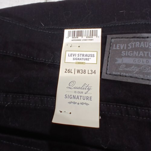WOMEN'S SIGNATURE BY LEVI STRAUSS & CO. GOLD LABEL HIGH-RISE STRAIGHT JEANS - 38W X 34L - BLACK image 2