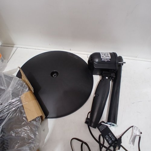 BLACK+DECKER STAND FAN WITH REMOTE- 3 SPEED - 16" - BLACK (MODEL: BFSR16B) image 4