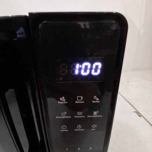 CHEFMAN COUNTERTOP MICROWAVE OVEN - 1.1CU.FT - BLACK (MODEL: RJ55-11B-V2-CA) image 2