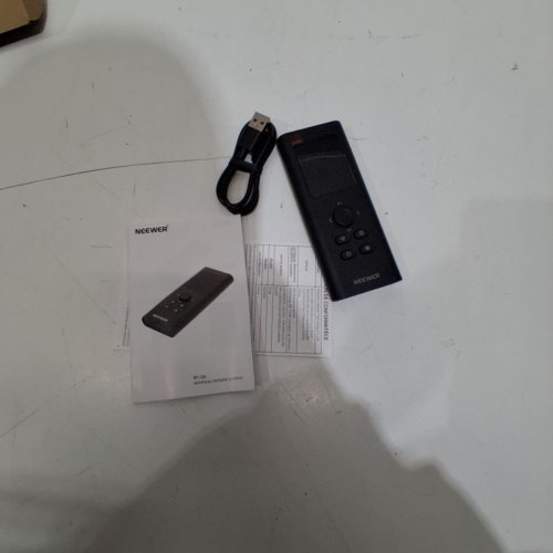 NEEWER WIRELESS REMOTE CONTROL - BLACK (MODEL: RT-08) image 4