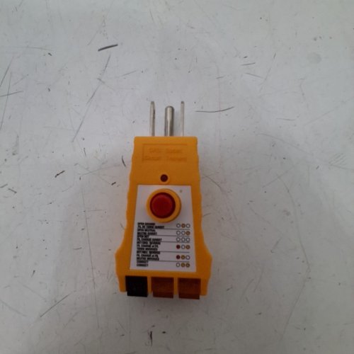 WORKPRO GFCI OUTLET CIRCUIT TESTER - FOR 110-125V OUTLETS - YELLOW (MODEL: CA9024) image 3