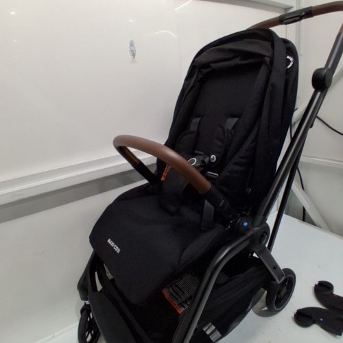 MAXI-COSI LEONA ULTRA COMPACT STROLLER - BLACK/BROWN - (MODEL:01519CFNA) image 4