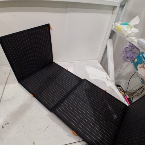 FLEXSOLAR FOLDABLE PORTABLE SOLAR PANEL - 100W - BLACK image 4