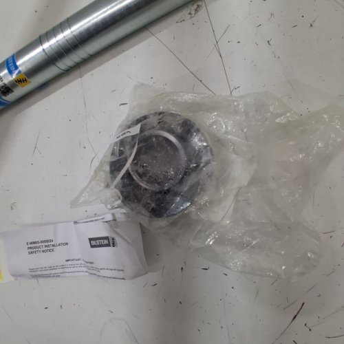 BILSTEIN SHOCK ABSORBER FOR 2009 TO 2013 FORD F-150 MODELS - SILVER (MODEL: B8 5100) image 4