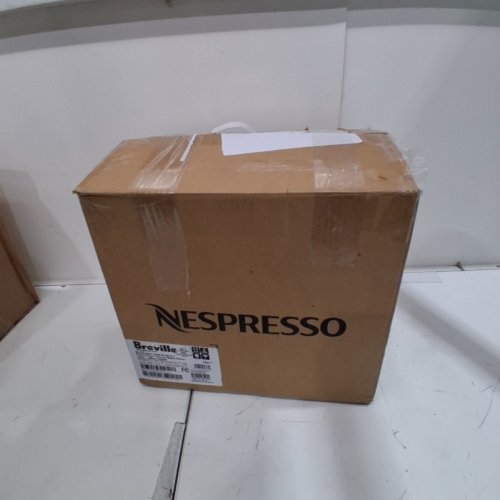 BREVILLE NESPRESSO VERTUO POP+ DELUXE COFFEE AND ESPRESSO MACHINE - MATTE BLACK/GOLD (MODEL: BNV125MTB) image 7