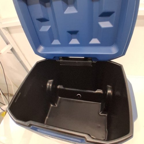 COLEMAN CHILLER COOLER WITH WHEELS - 60QT/57L - DARK BLUE/BLACK (MODEL: 2231508) image 3