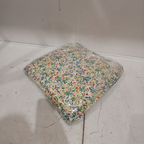 2PK ROOM ESSENTIALS OUTDOOR PATIO SEAT CUSHIONS - 17" X 17" - FLORAL image 3