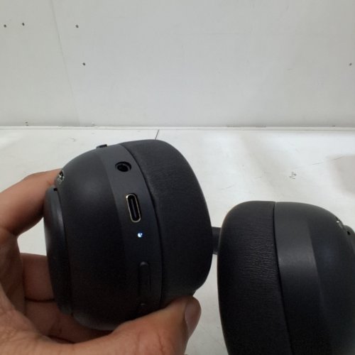 MONSTER PERSONA 5TH HYBRID ACTIVE NOISE CANCELLING HEADPHONES WITH DEEP BASS, BLUETOOTH CONNECTION AND 70HR PLAYTIME - BLACK image 6