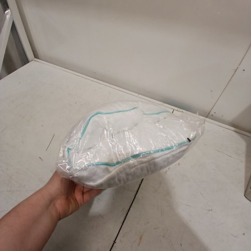 MARTHA STEWART MEMORY FOAM COOLING PILLOW - QUEEN (18" X 28") (MODEL: 1392500) image 3
