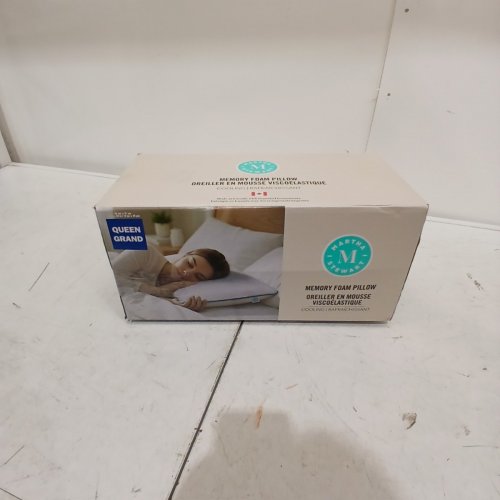 MARTHA STEWART MEMORY FOAM COOLING PILLOW - QUEEN (18" X 28") (MODEL: 1392500) image 4