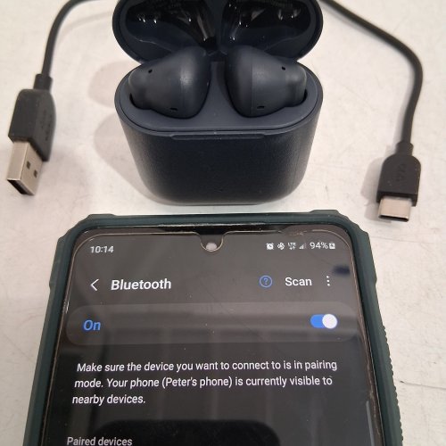 ONN WIRELESS IN-EAR EARPHONES WITH ENVIRONMENTAL NOISE CANCELLATION - 22 HOUR CHARGE - DARK GREY image 3