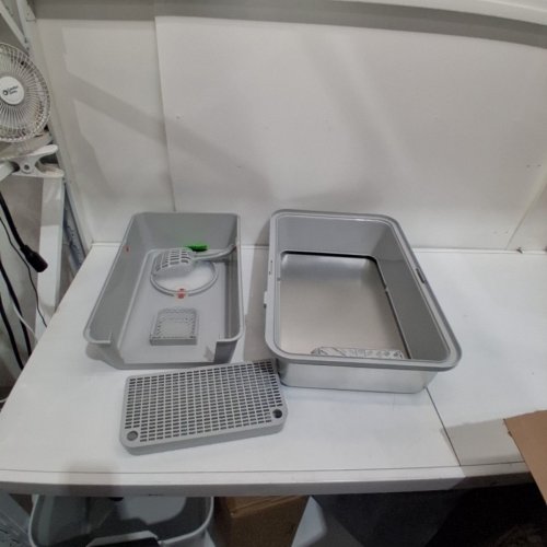 EOSARCU STAINLESS STEEL CAT LITTER BOX WITH LID - 47L - 23.62" X 15.74" X 15.74" - LIGHT GREY image 2