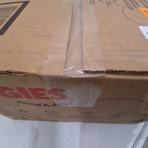 186PK HUGGIES SNUG AND DRY DIAPERS - SIZE 4 image 3