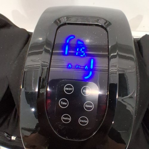 LIFEPRO SHIATSU KNEADING AND ROLLING MASSAGER WITH REMOTE - BLACK (MODEL: CA-LP-RLXTX-BLK) image 2