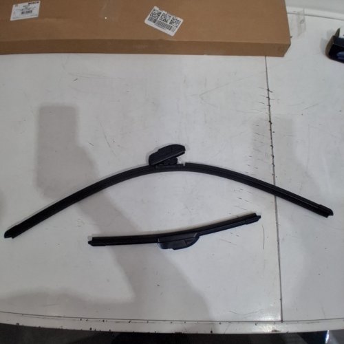 2PC BOSCH WIPER BLADES (28A, 13A)- BLACK (STYLE: 28A13A) image 2