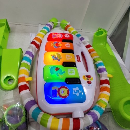 FISHER-PRICE DELUXE KICK & PLAY PIANO GYM image 2
