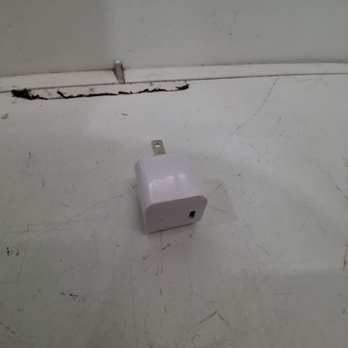 SCOSCHE USB-C FAST MINI CUBE CHARGER -20W - WHITE (MODEL: HPDC20WT-SP) image 3