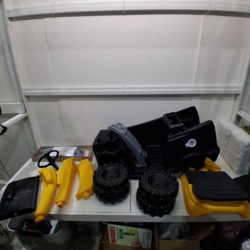 LITTLE TIKES COZY TRUCK RIDE-ON WITH REMOVABLE FLOORBOARD - BLACK/YELLOW image 2