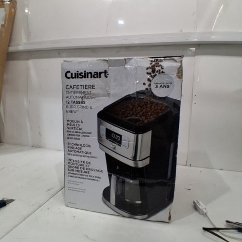 CUISINART PROGRAMMABLE 12-CUP BURR GRIND & BREW COFFEEMAKER - BLACK/SILVER (MODEL: DGB-800C): image 5