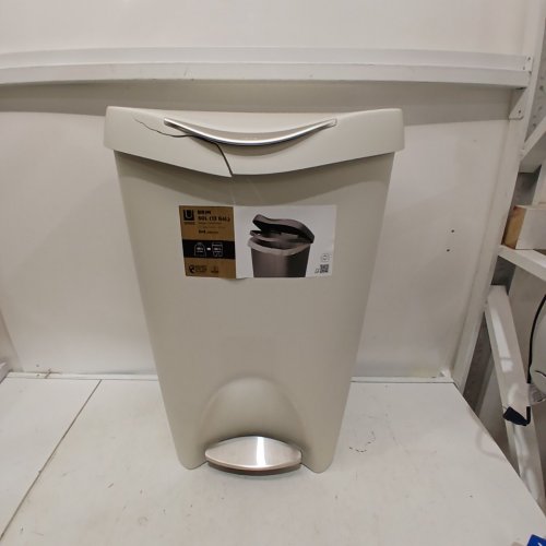 UMBRA BRIM WASTE CAN -  50L - WHITE image 2