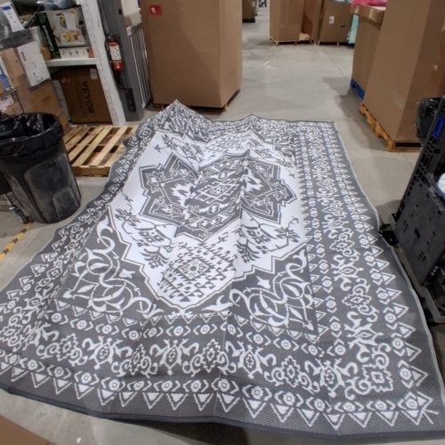 GARVEE OUTDOOR WATER RESISTANT RUG - 9FT X 12FT - GREY/WHITE (MODEL: HY-CPB-236) image 2