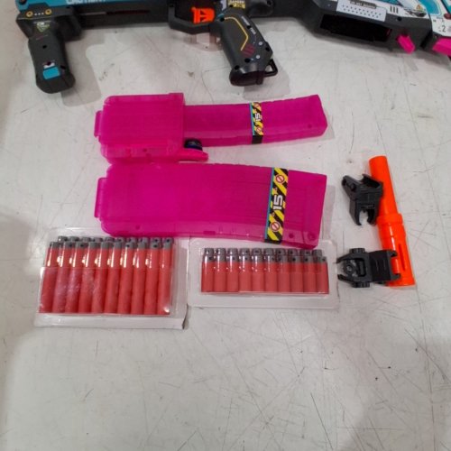 ZURU XSHOT PRO SKINS SINISTER LONG SHOT BLASTER WITH 40 DARTS - MULTICOLOR (MODEL: 36685) image 3