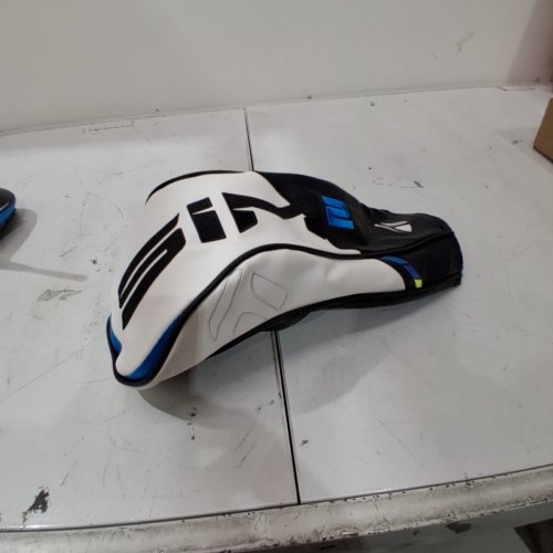 TAYLOR MADE SIM 2 DRIVER HEAD COVER - BLACK / WHITE (MODEL: N9116801) image 3