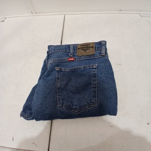 MENS WRANGLER JEANS - 38" X 30" - BLUE image 2
